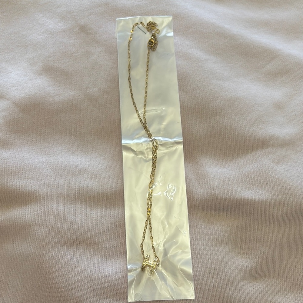 Elegant Gold Chain Necklace